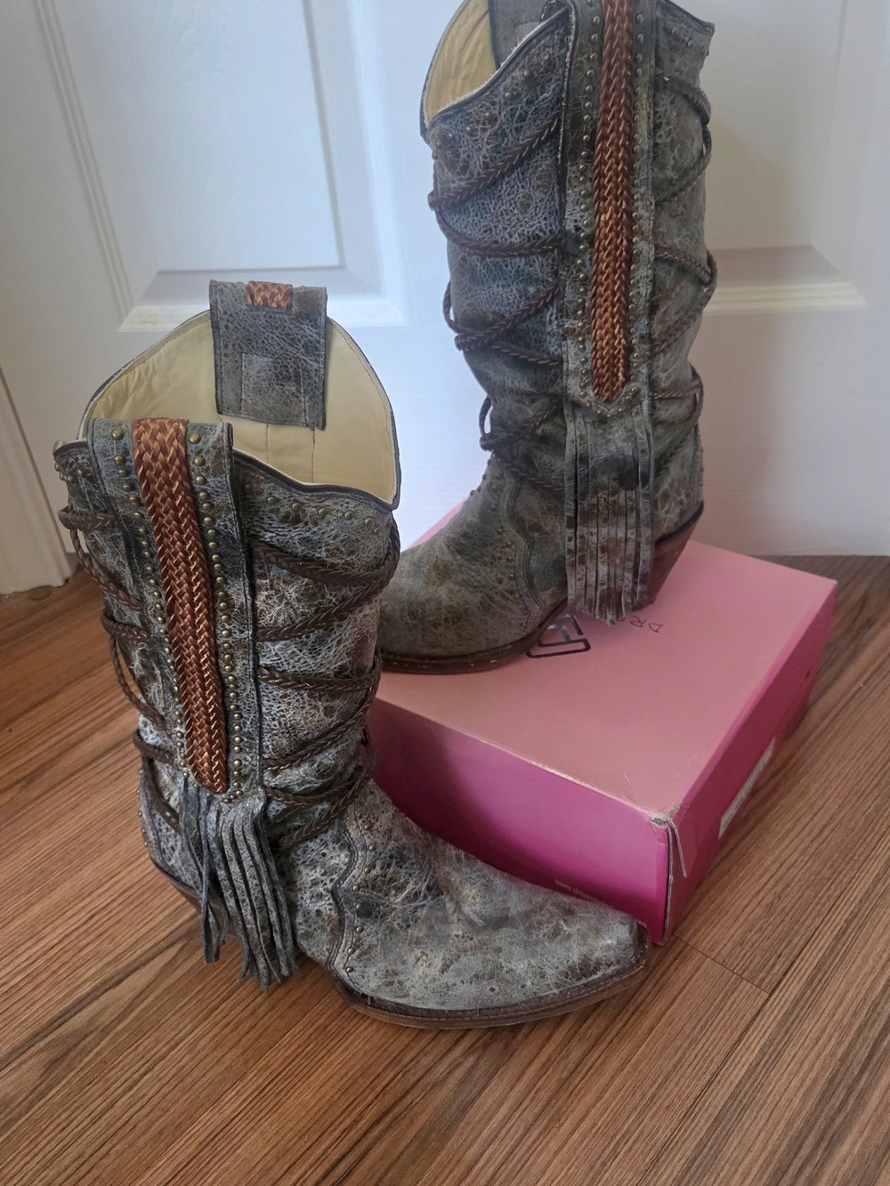Women's Distressed Gray Lace-Up Western Ankle Boots with Brown Braid - Picture 2 of 4